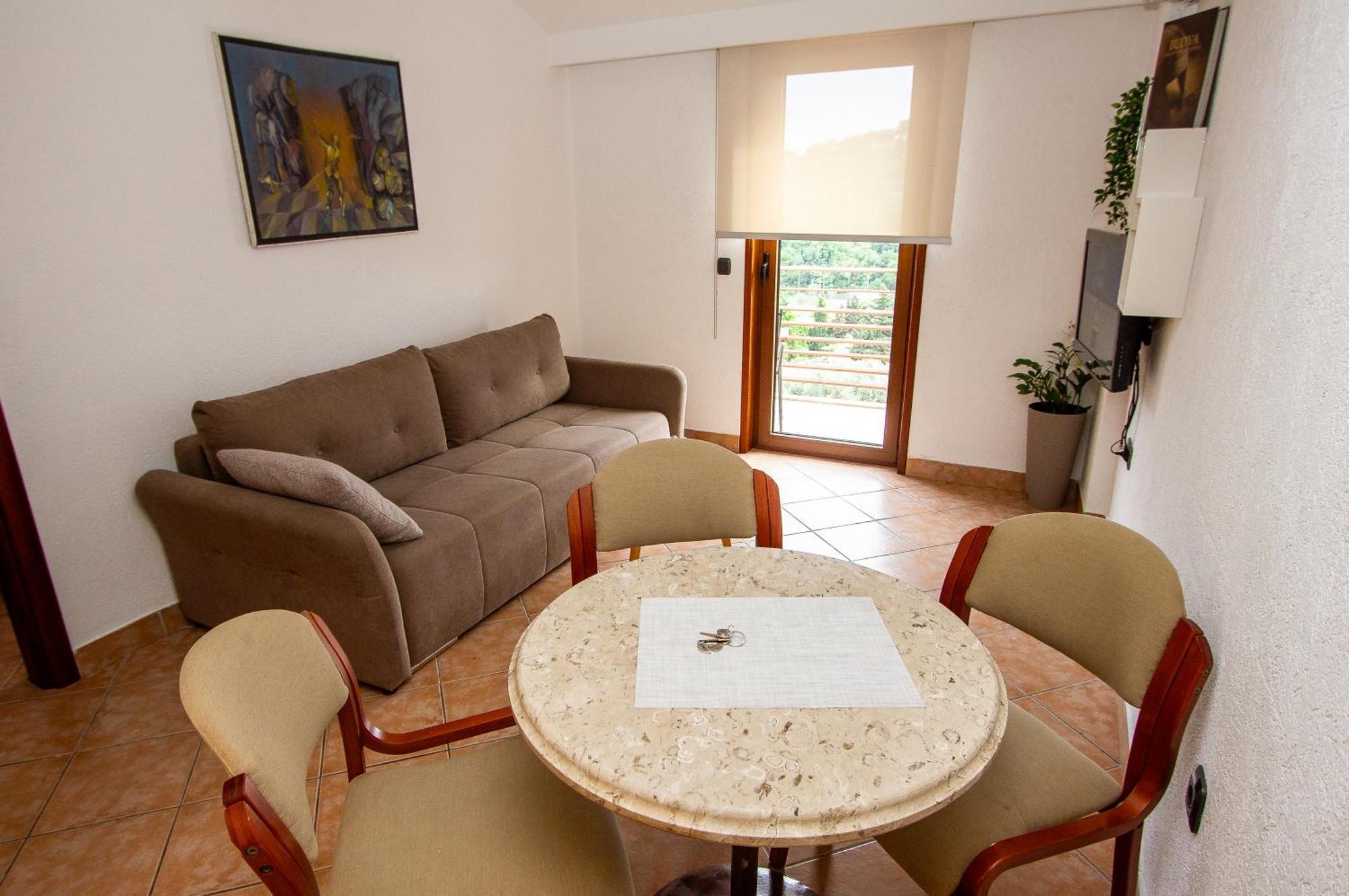 Guest House Jedro Petrovac Exterior foto